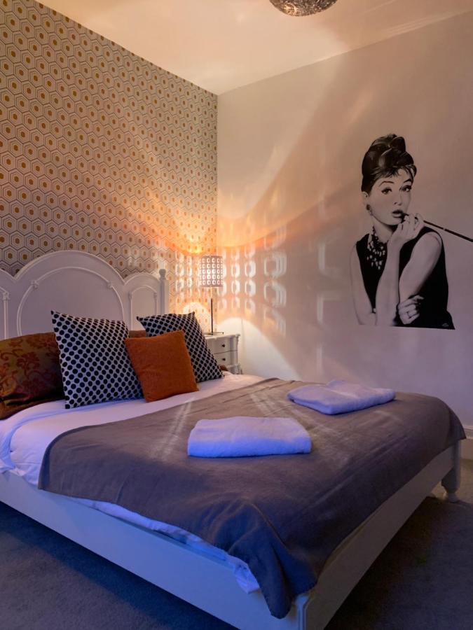 Wansford Country Lounge B&B ภายนอก รูปภาพ
